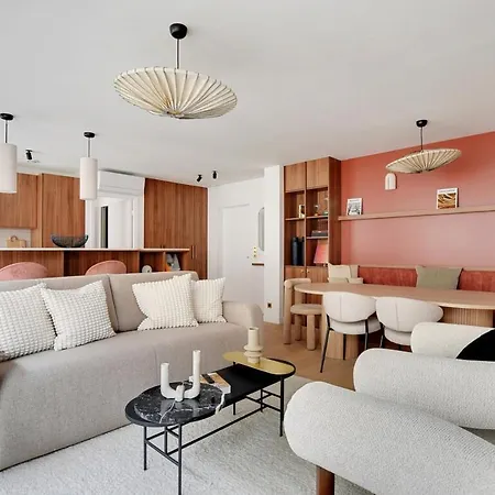 An Exquisite 3-bedroom 3-bathroom In Trocadero - Eiffel Tower